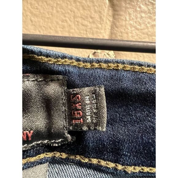 Torrid Midfit Super Skinny Super Soft Jeans Woman’s Size 16XS - Picture 6 of 10